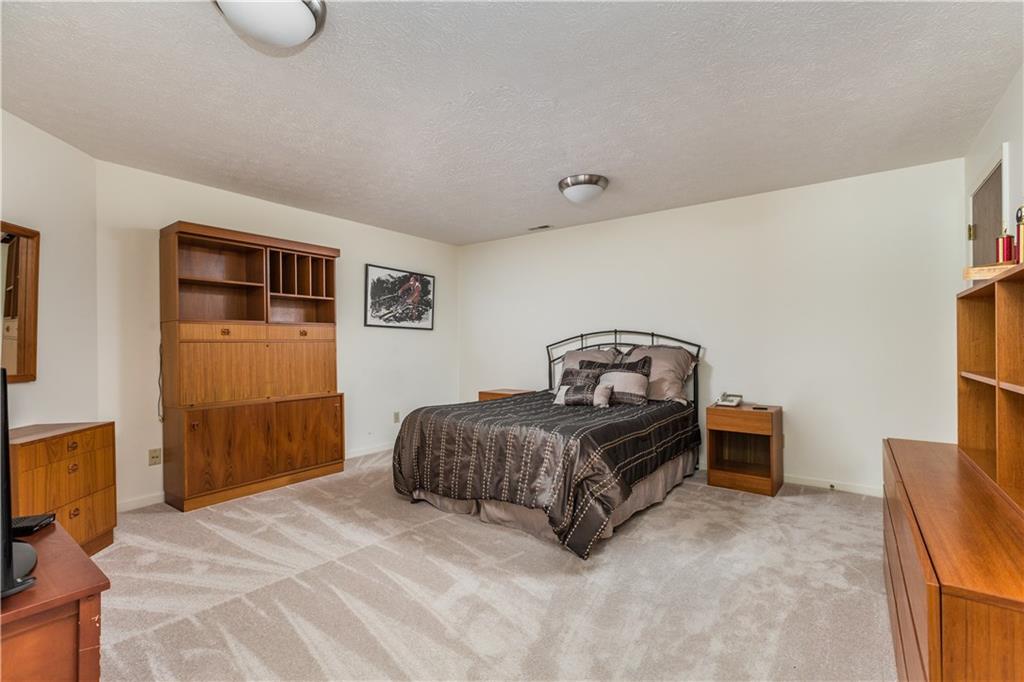 4957 Fall Creek Road Indianapolis, IN 46220 - Photo 31 of 47