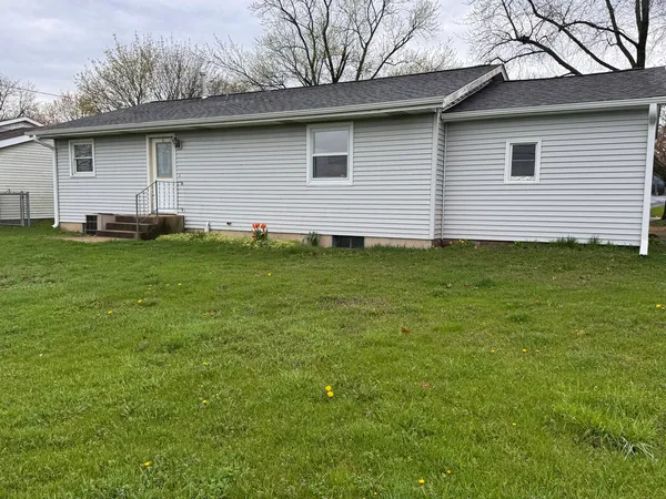 $1,700 | 757 Watson Drive, Genoa, IL 60135