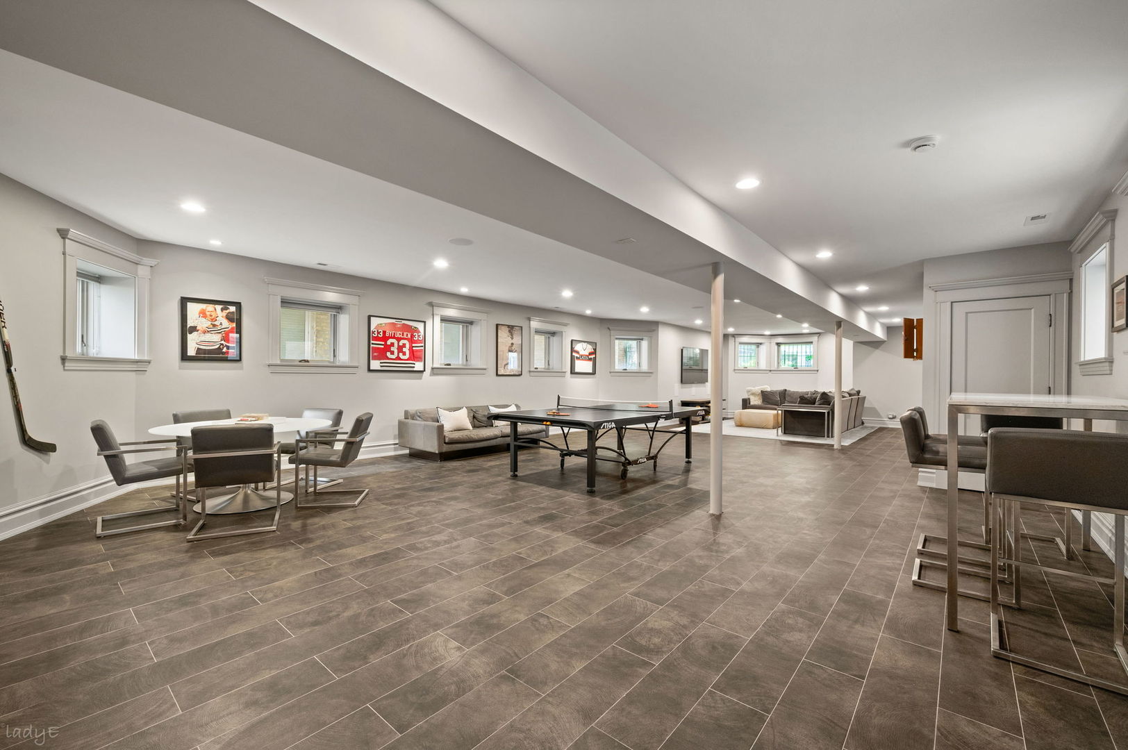 652 West Sheridan Road Chicago, IL 60613 - Photo 45 of 60