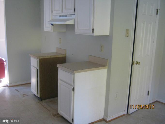43485 Little Cliffs Road Hollywood, MD 20636 - Photo 11 of 15 Kitchen
