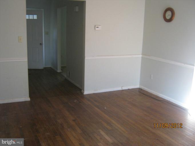 43485 Little Cliffs Road Hollywood, MD 20636 - Photo 13 of 15 Living Room