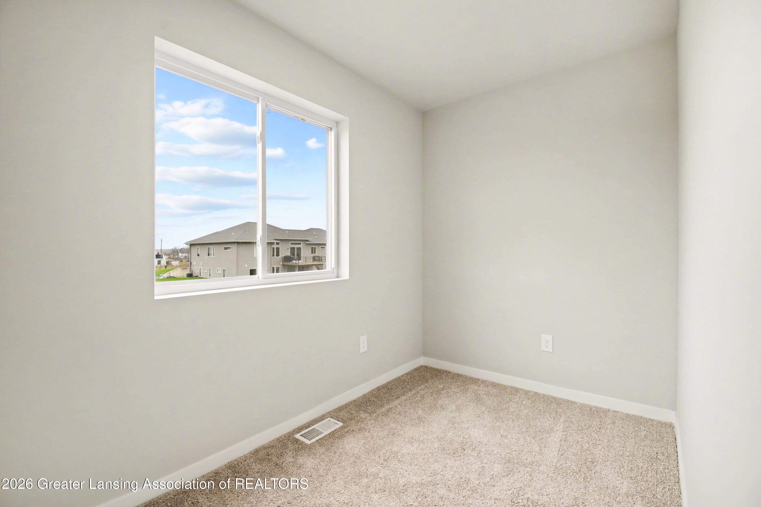 707 West Windward Way Perry, MI 48872 - Photo 16 of 37 STN004-9.0 i2080-Den