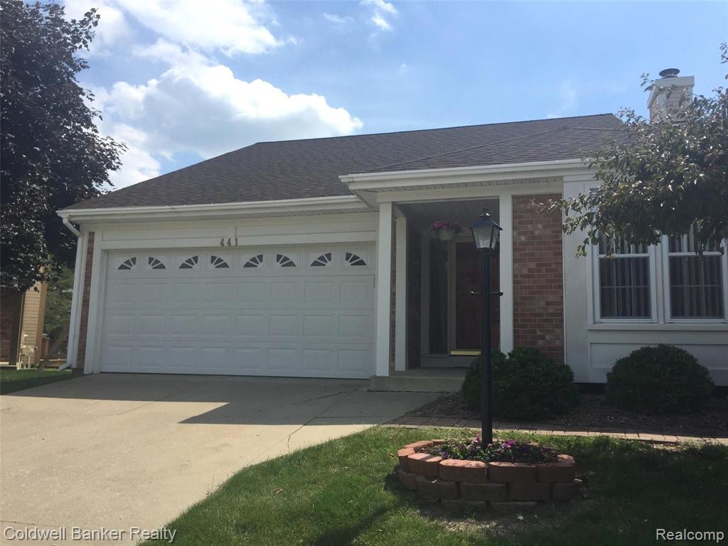 441 Farmridge Court Rochester Hills, MI 48307 - Photo 1 of 15