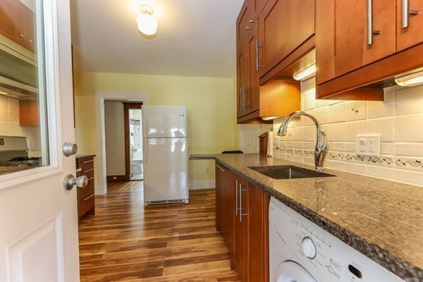 64 Wellsmere Road, Unit 2 Boston, MA 02131 - Photo 8 of 14 Gallery Image 8