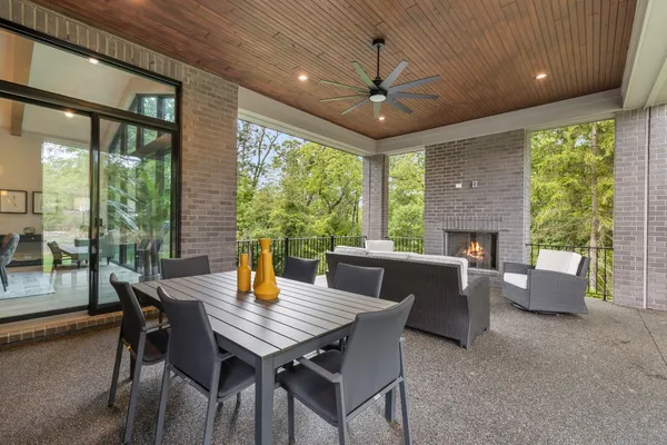 $4,366,700 | 48000 West 8 Mile Road West, Northville, MI 48167