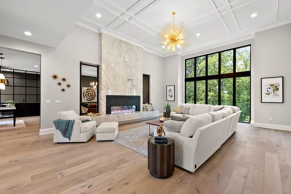 $4,366,700 | 48000 West 8 Mile Road West, Northville, MI 48167