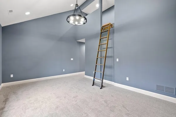 $4,366,700 | 48000 West 8 Mile Road West, Northville, MI 48167