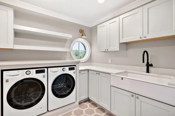 $4,366,700 | 48000 West 8 Mile Road West, Northville, MI 48167