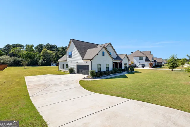 $585,000 | 68 Grove Park, Senoia, GA 30276