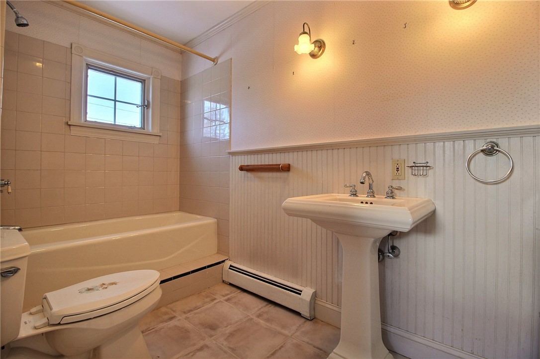 409 Charlestown Beach Road Charlestown, RI 02813 - Photo 15 of 30