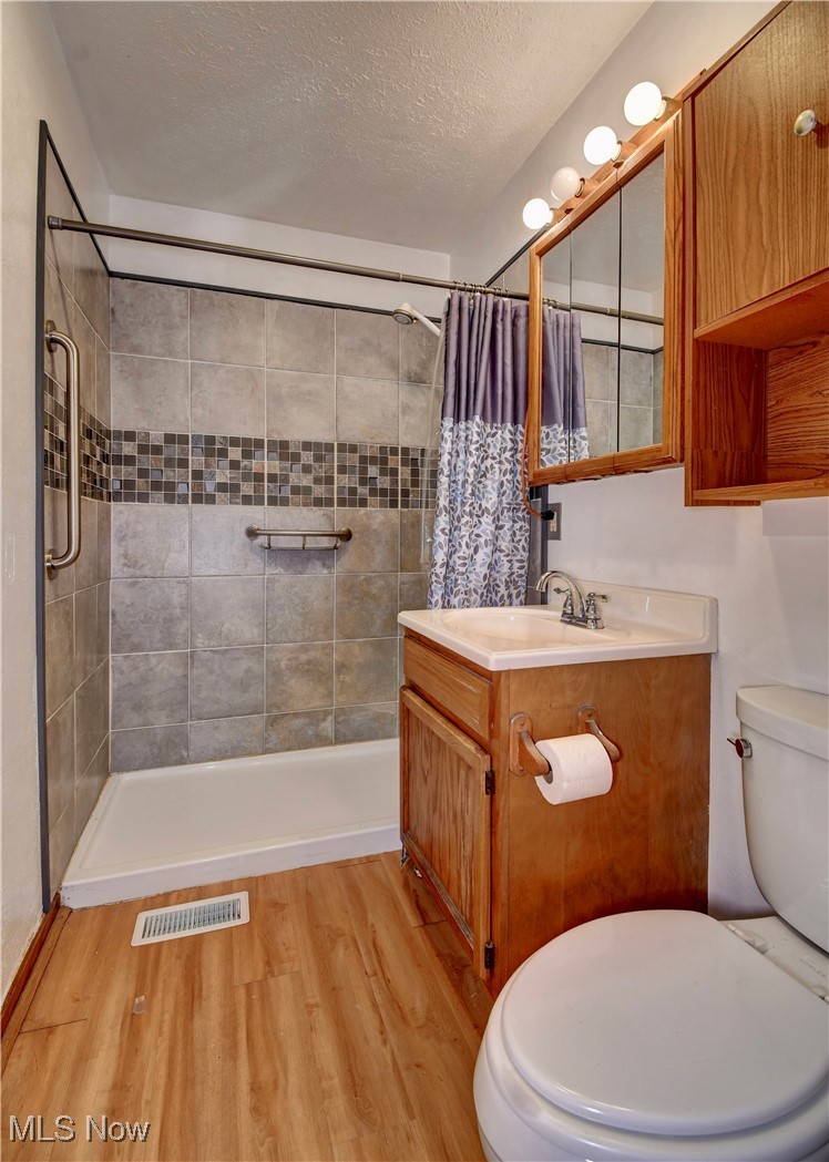87410 Reed Road Uhrichsville, OH 44683 - Photo 34 of 40 Gallery Image 34