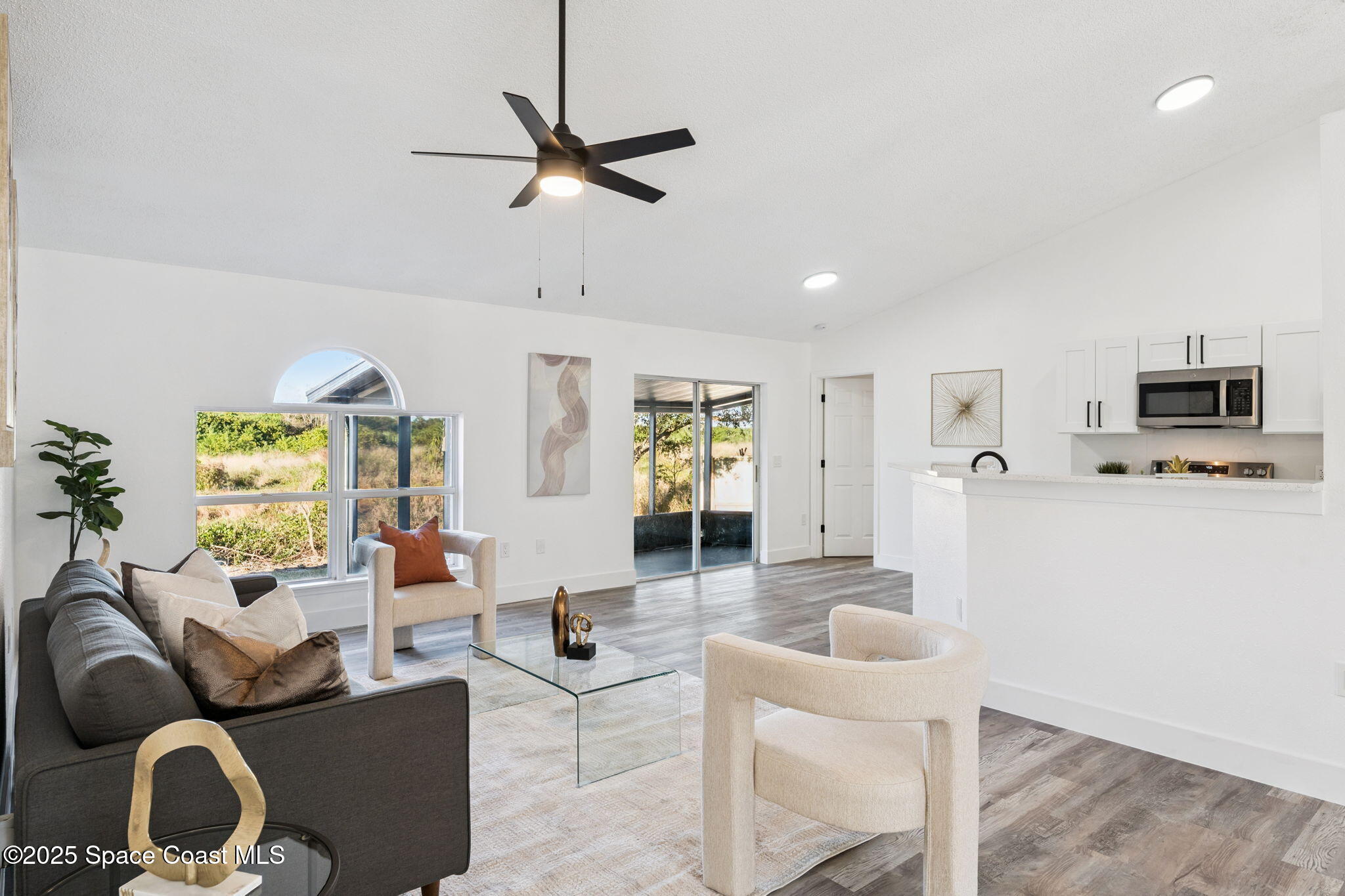 6200 Edison Street Cocoa, FL 32927 - Photo 9 of 21 a living room with furniture