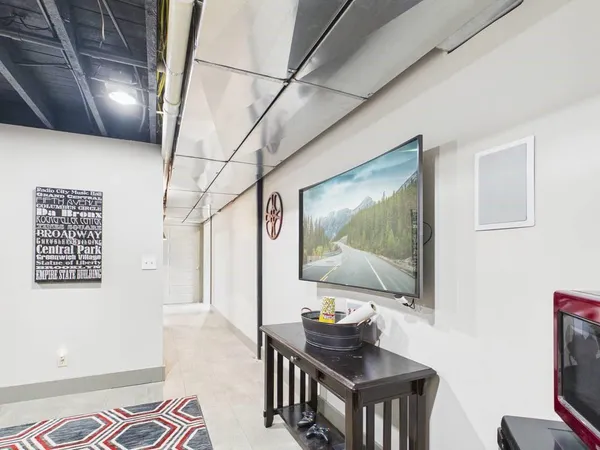 $749,500 | 833 190th Street, Fort Scott, KS 66701