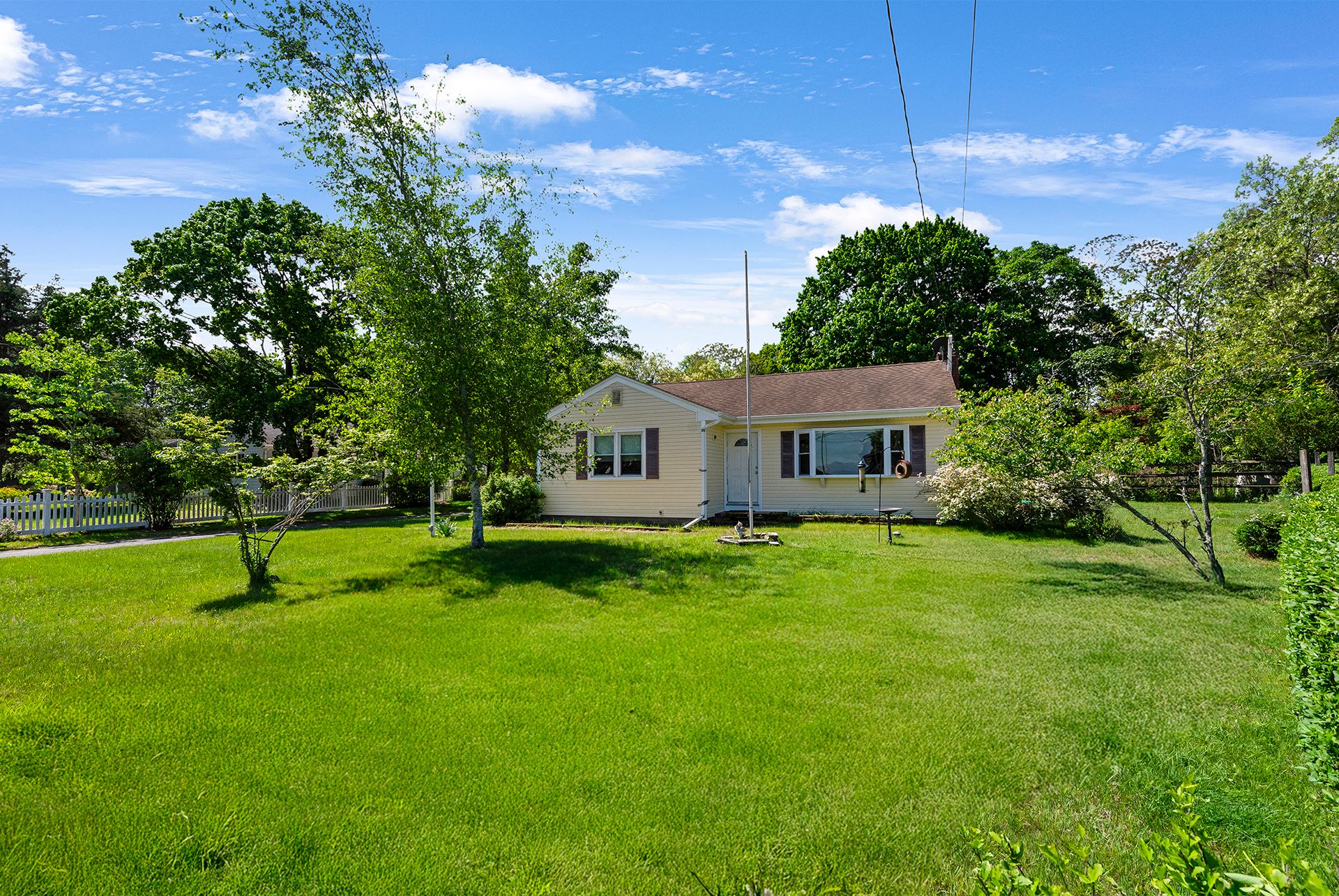4362 Noyack Road Sag Harbor, NY 11963 - Photo 2 of 12