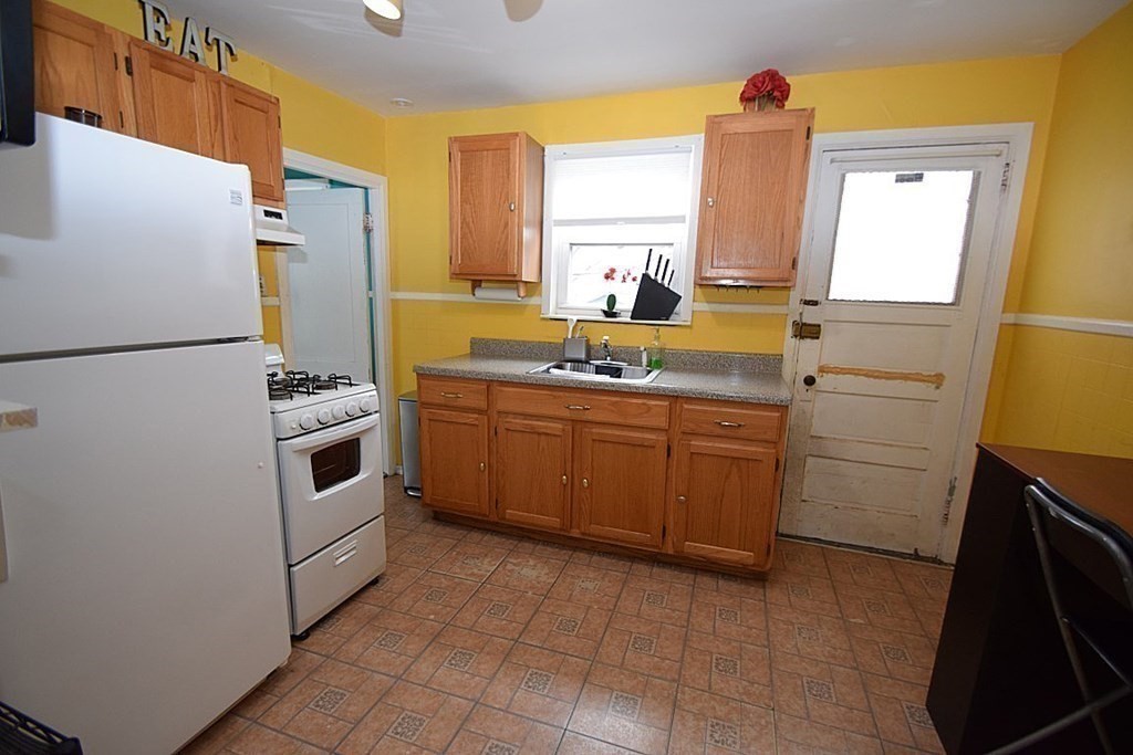 23-27 Cedar Street Boston, MA 02126 - Photo 4 of 17