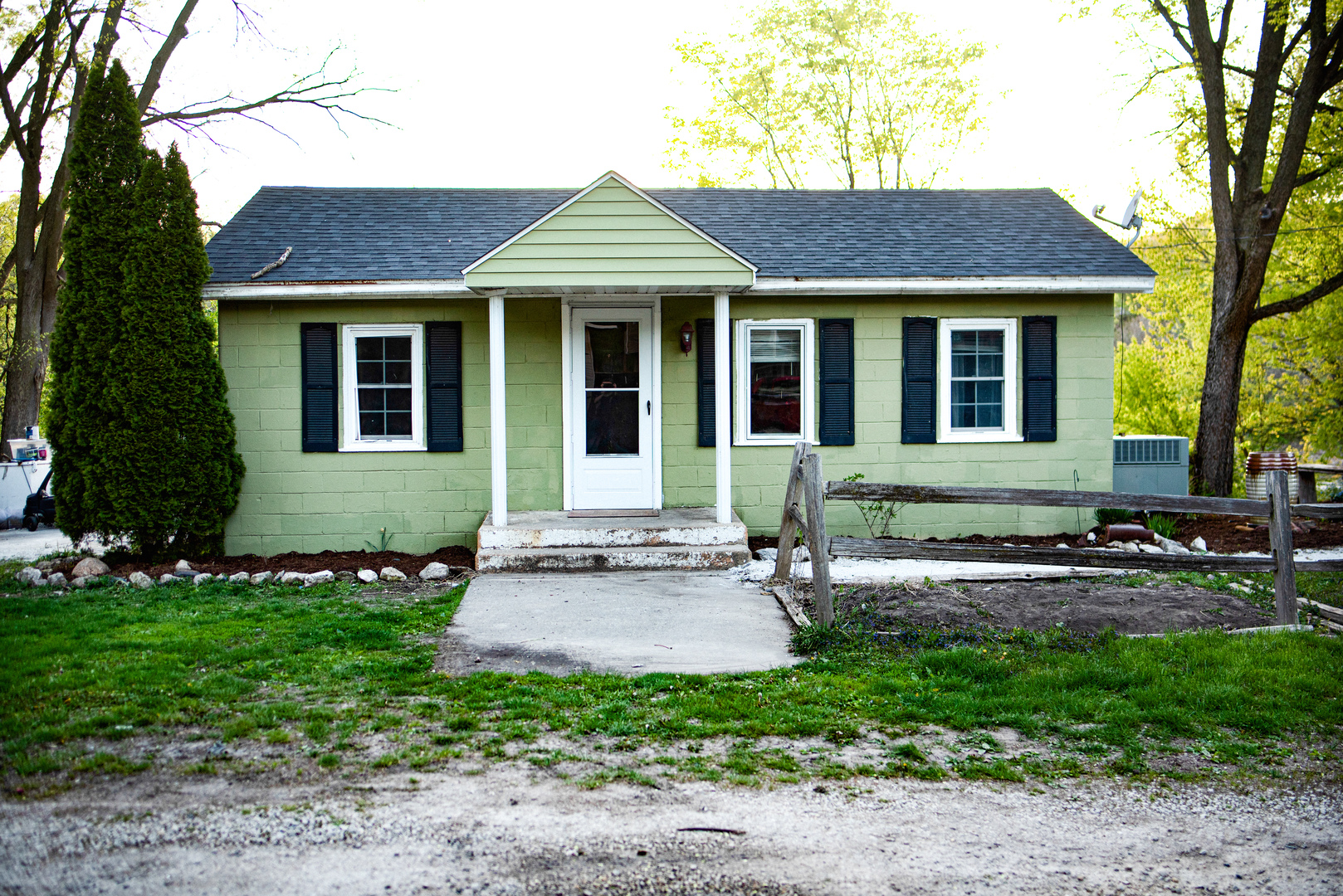 1970 North 3103rd Road Ottawa, IL 61350 - Photo 3 of 22