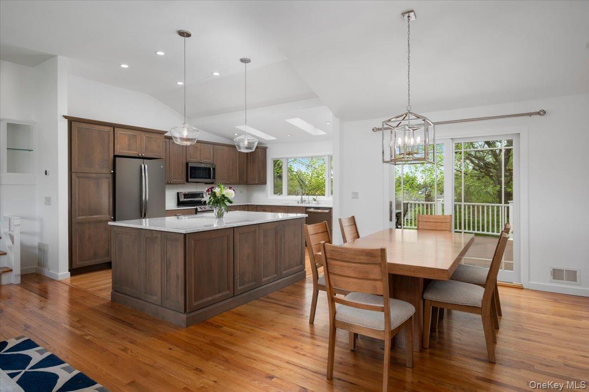 8 Fairlawn Parkway Rye Brook, NY 10573 - Photo 7 of 25 A view of the Kitchen and Dining Room