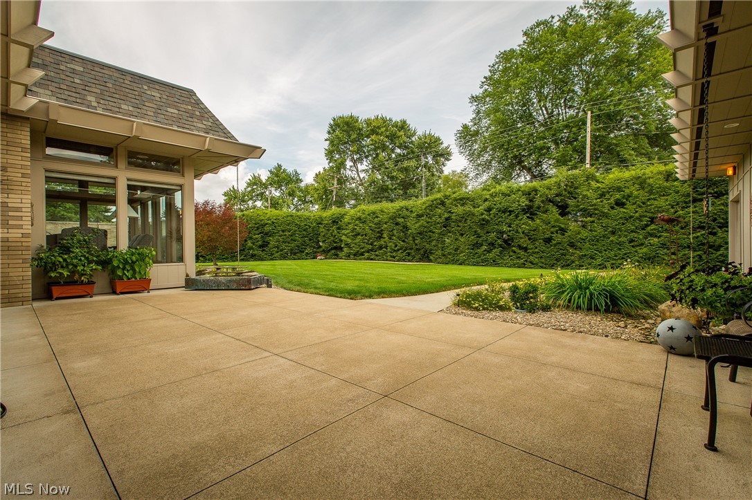 111 South Reeves Avenue Dover, OH 44622 - Photo 4 of 35 Gallery Image 4