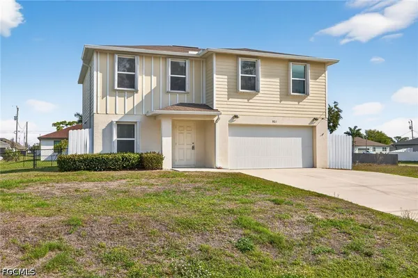 $2,099 | 921 Jacaranda Parkway East, Cape Coral, FL 33909