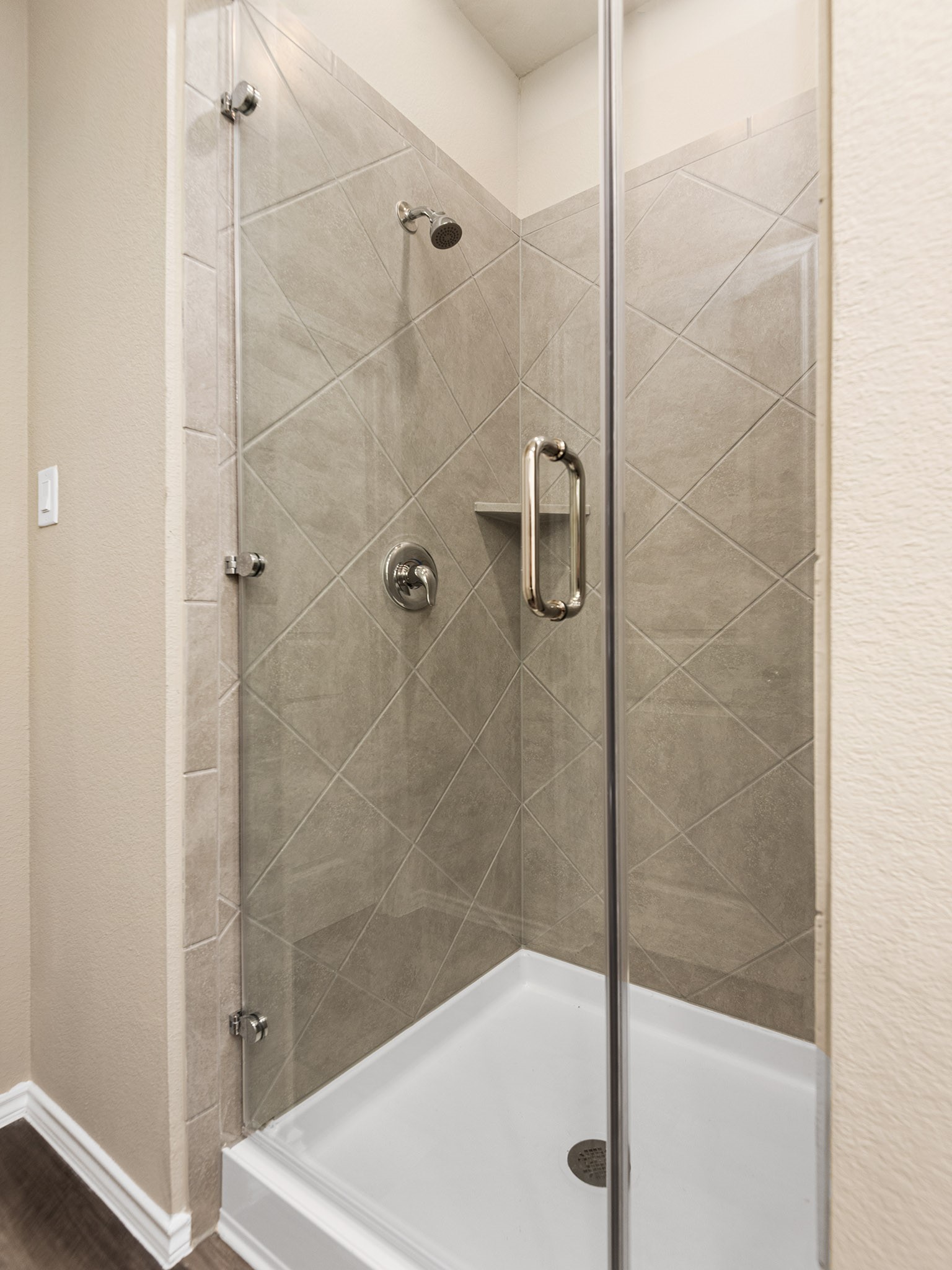 9278 Inland Leather Lane Conroe, TX 77385 - Photo 19 of 35 Primary shower