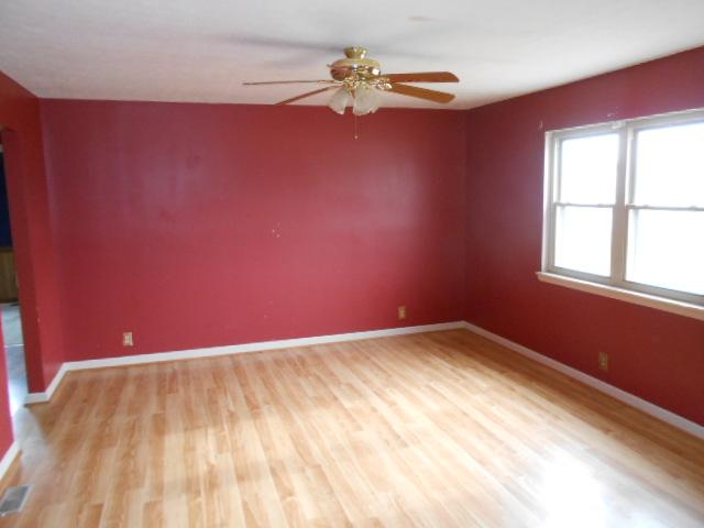 1518 Highland Lick Road Elkton, KY 42220 - Photo 3 of 11 Gallery Image 3