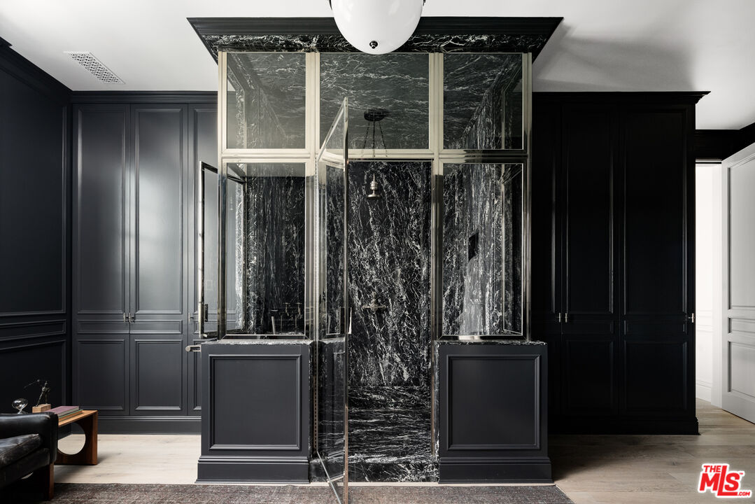 227 North Tigertail Road Los Angeles, CA 90049 - Photo 22 of 42 a view of a entryway of the house