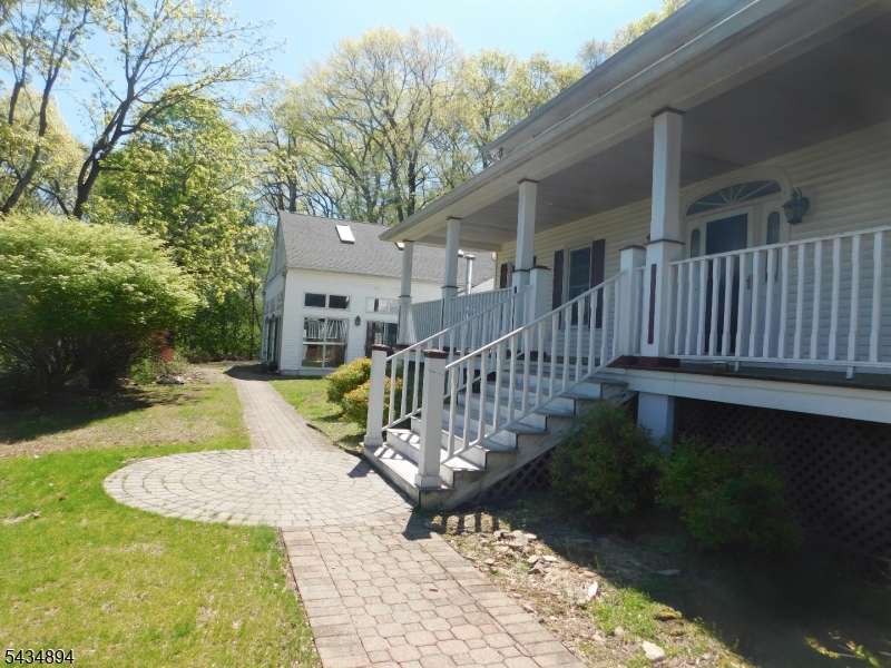 4 Spring Hill Road Annandale, NJ 08801 - Photo 37 of 41