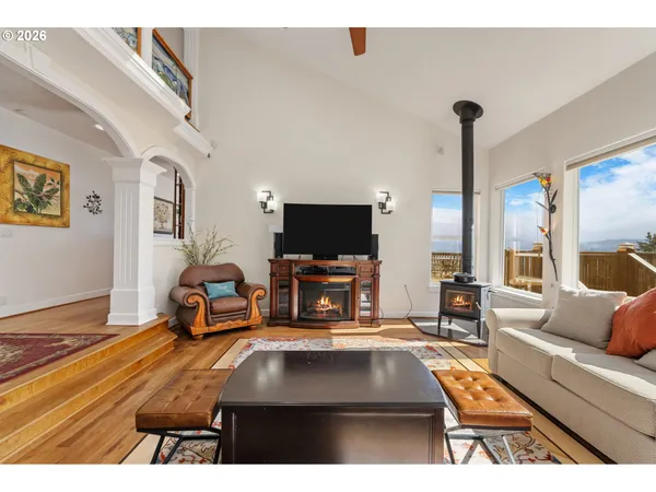 $849,900 | 18414 Northeast 391st Street, Amboy, WA 98601