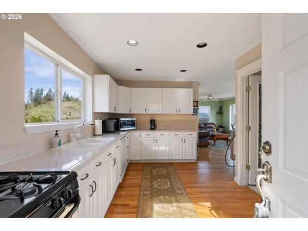 $849,900 | 18414 Northeast 391st Street, Amboy, WA 98601