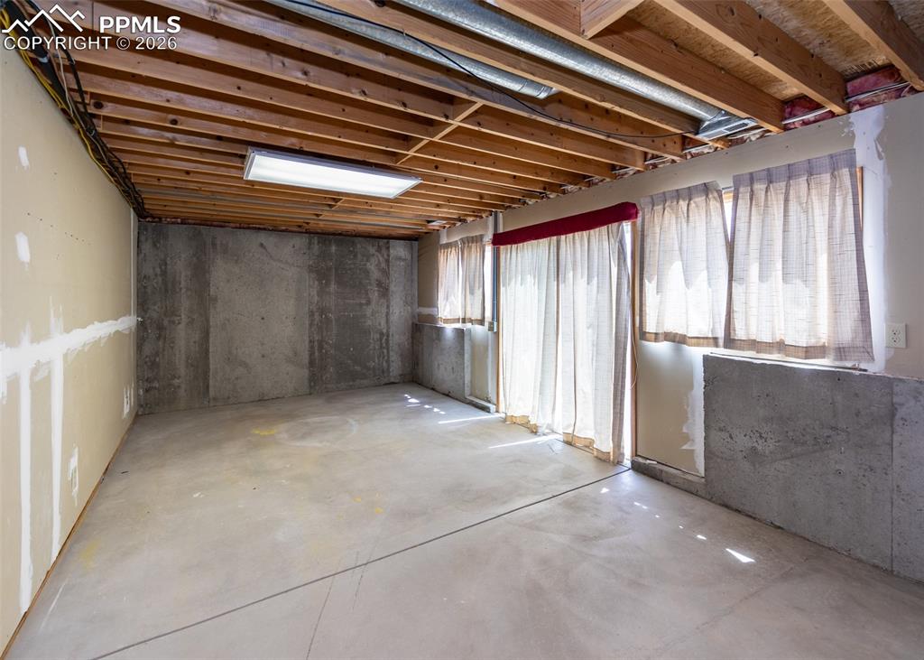 6185 Sayres Road Colorado Springs, CO 80927 - Photo 47 of 50 a view of an empty room