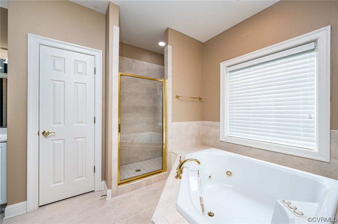 1787 South Dover Pointe Road Henrico, VA 23238 - Photo 23 of 48 Luxury Ensuite w/ soaking tub, separate shower