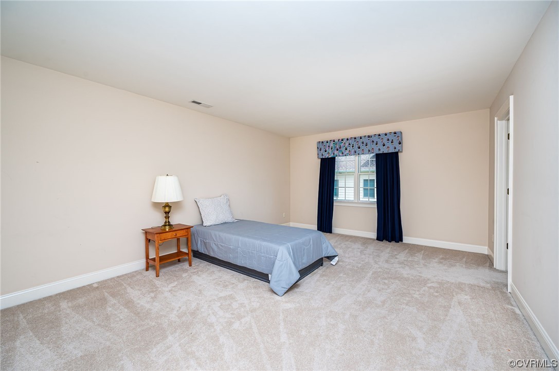 1787 South Dover Pointe Road Henrico, VA 23238 - Photo 31 of 48 Bedroom w/ walk-in closet