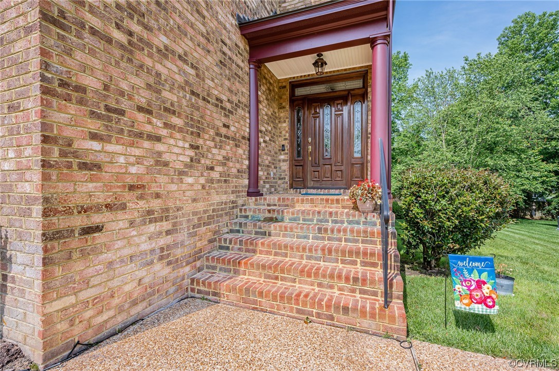 1787 South Dover Pointe Road Henrico, VA 23238 - Photo 6 of 48 Lovely Front Stoop Entrance