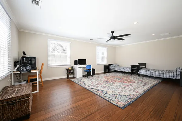 $899,900 | 5N300 Powis Road, Wayne, IL 60184