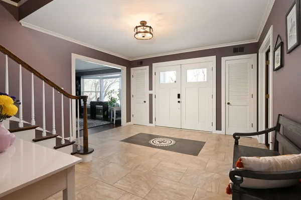 $899,900 | 5N300 Powis Road, Wayne, IL 60184