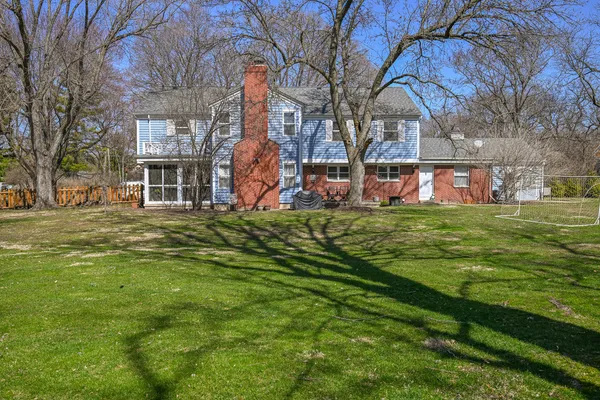 $899,900 | 5N300 Powis Road, Wayne, IL 60184