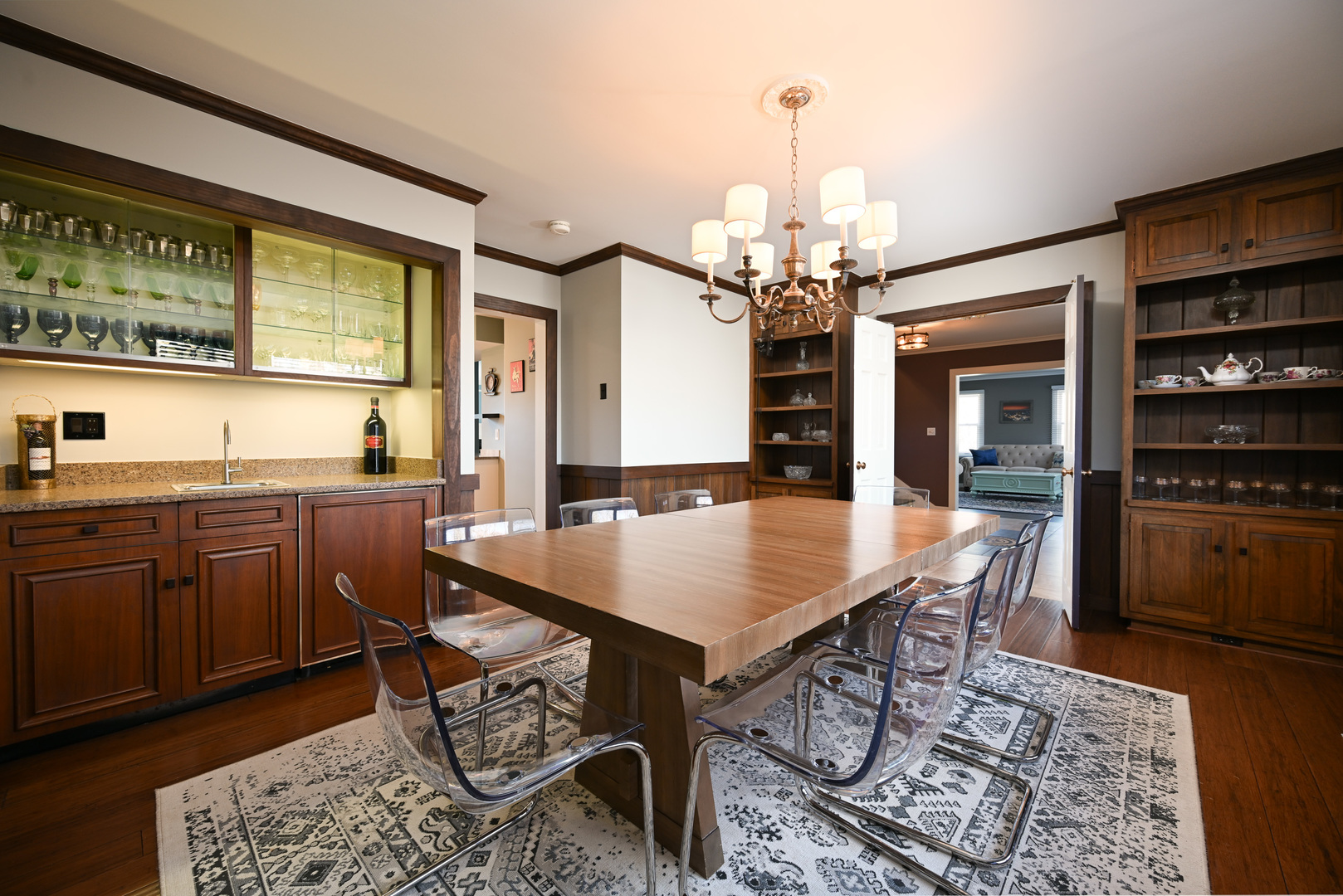 5N300 Powis Road Wayne, IL 60184 - Photo 8 of 42