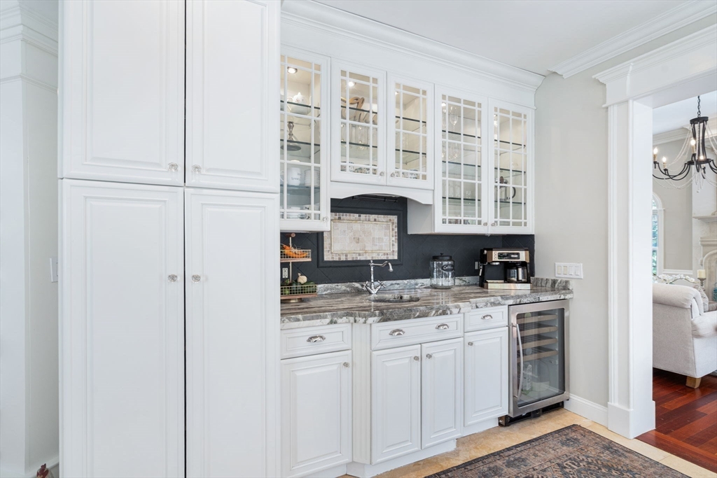 65 Summit Street Concord, MA 01742 - Photo 8 of 37