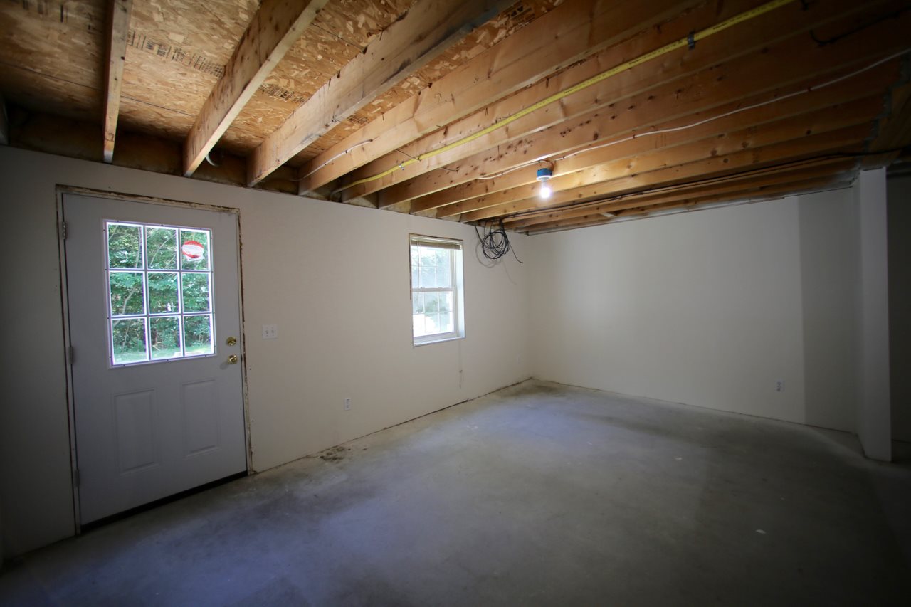 48 Colonial Road, Unit 102 Fairfax, VT 05454 - Photo 19 of 24