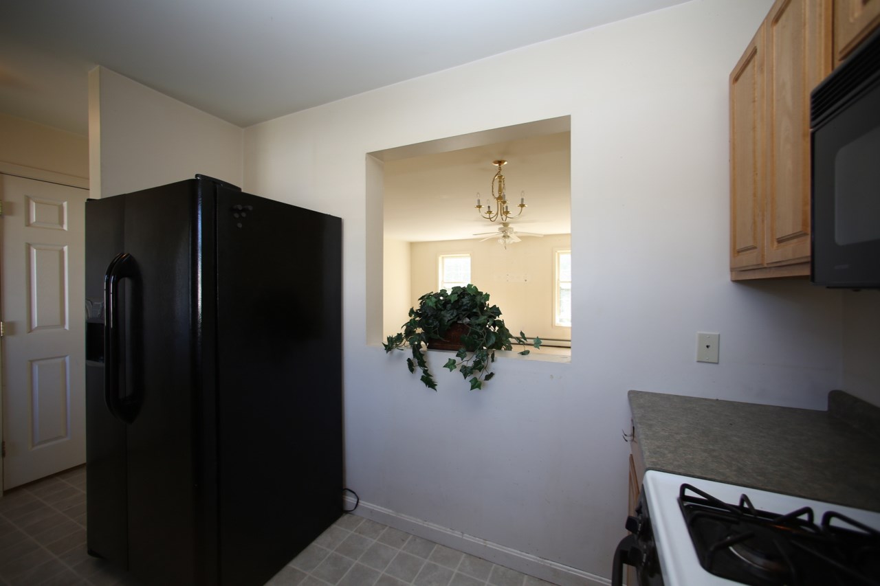 48 Colonial Road, Unit 102 Fairfax, VT 05454 - Photo 6 of 24