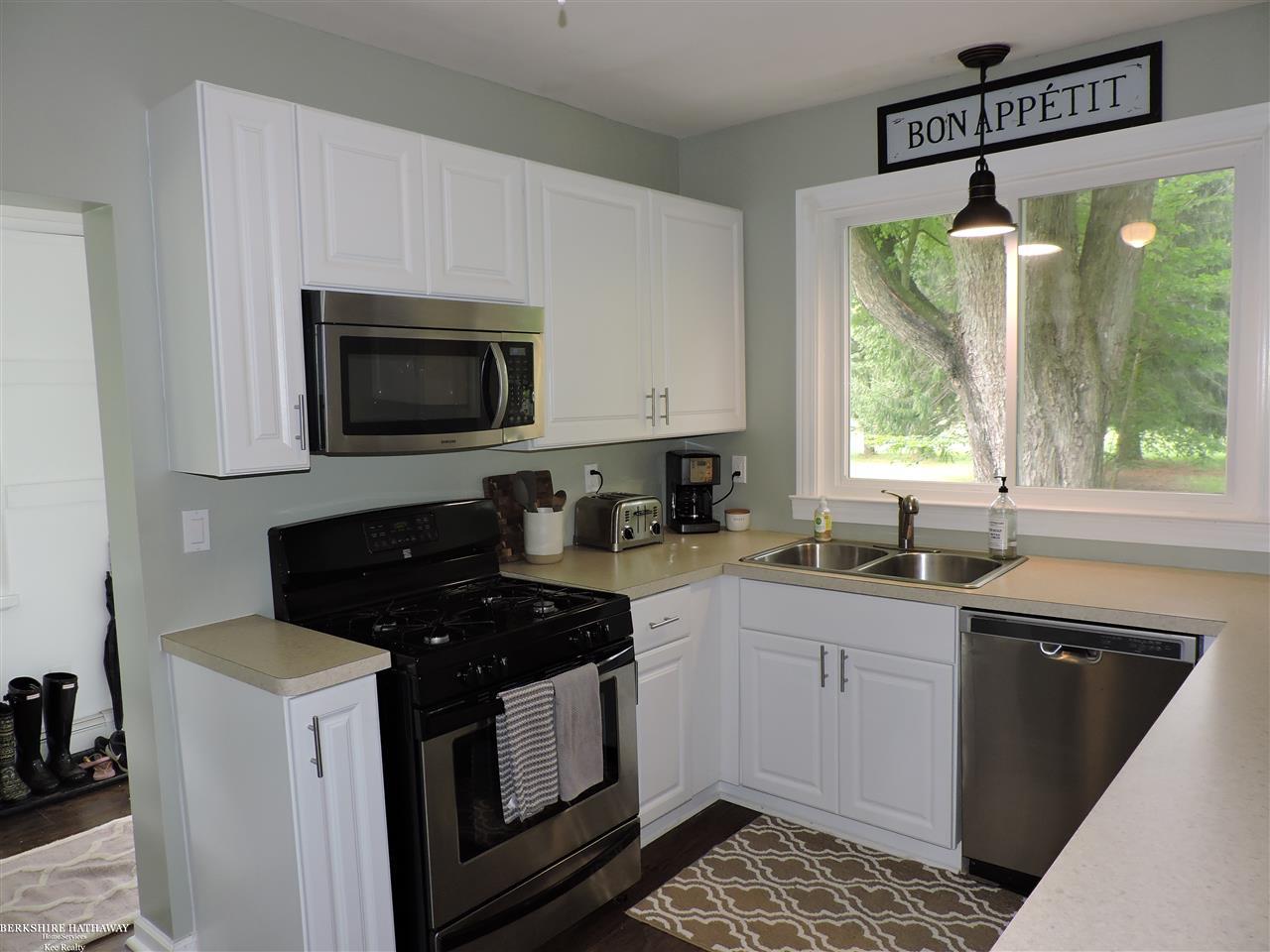 7769 Trumble Road Columbus, MI 48063 - Photo 3 of 42 31390287-2.JPG
