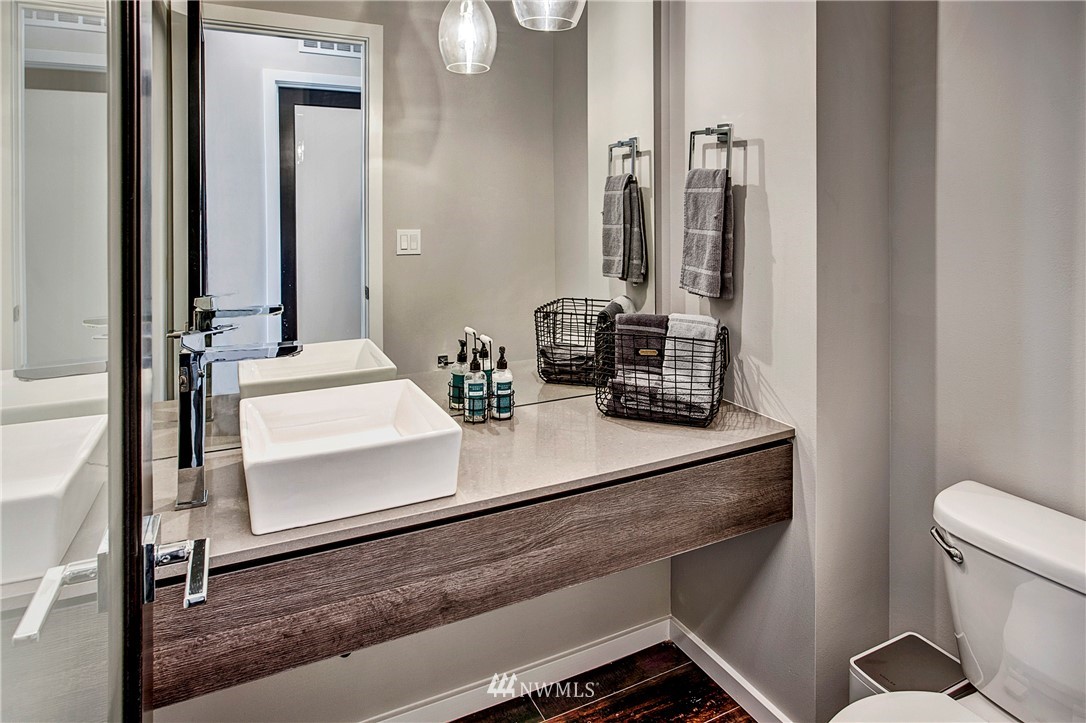 3469 Southeast 18th Street Renton, WA 98058 - Photo 12 of 25 Gallery Image 12