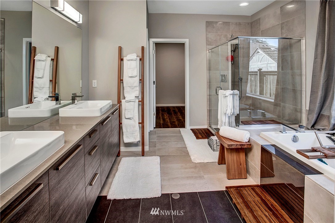 3469 Southeast 18th Street Renton, WA 98058 - Photo 14 of 25 Gallery Image 14