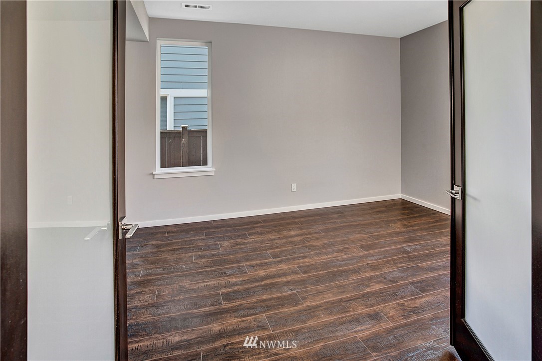 3469 Southeast 18th Street Renton, WA 98058 - Photo 16 of 25 Gallery Image 16