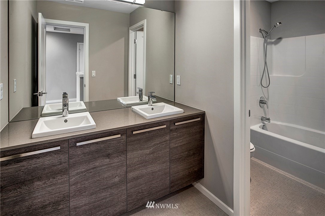 3469 Southeast 18th Street Renton, WA 98058 - Photo 17 of 25 Gallery Image 17