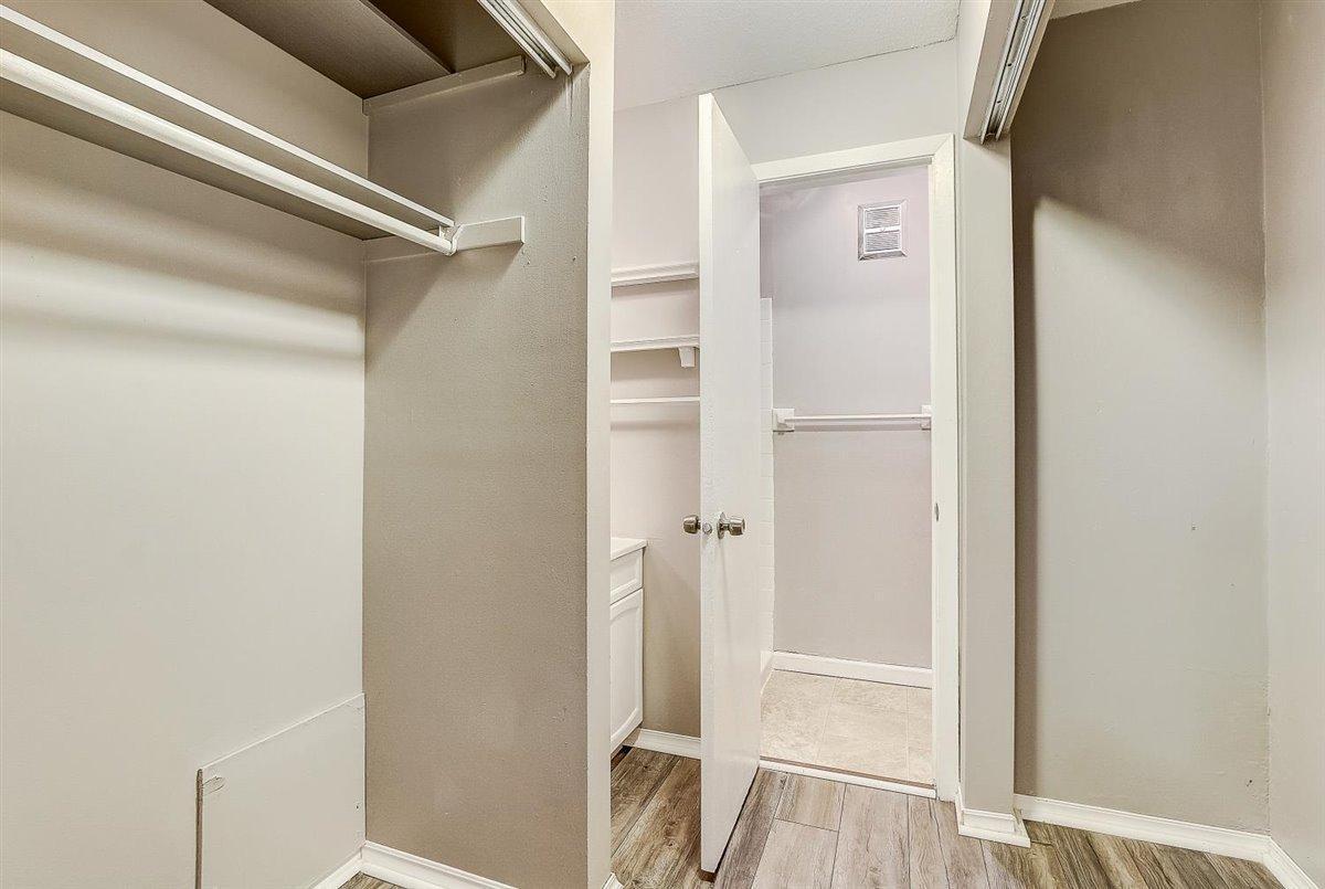8932 Neill Lake Road, Unit 114 Eden Prairie, MN 55347 - Photo 12 of 49 Gallery Image 12