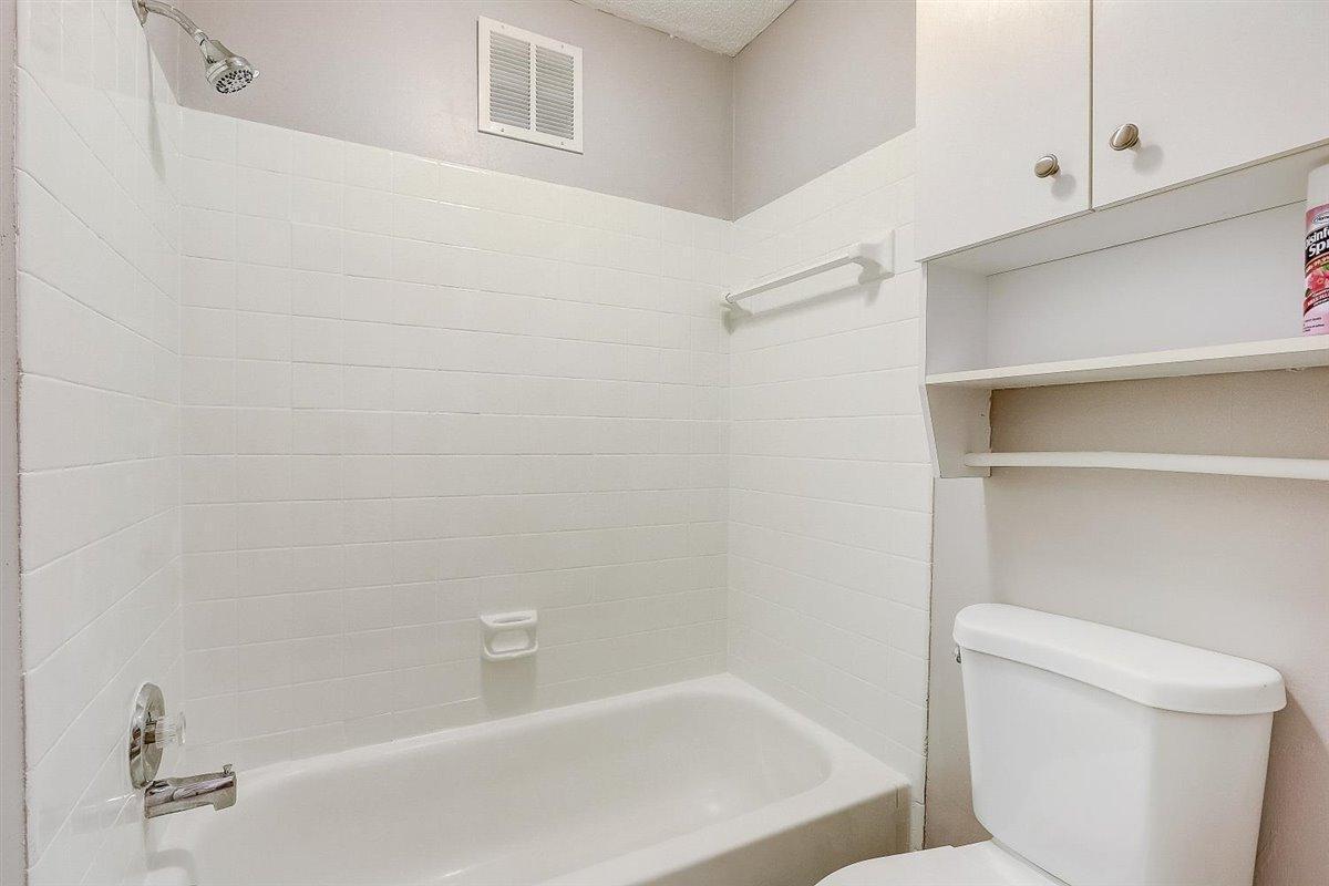 8932 Neill Lake Road, Unit 114 Eden Prairie, MN 55347 - Photo 20 of 49 Gallery Image 20