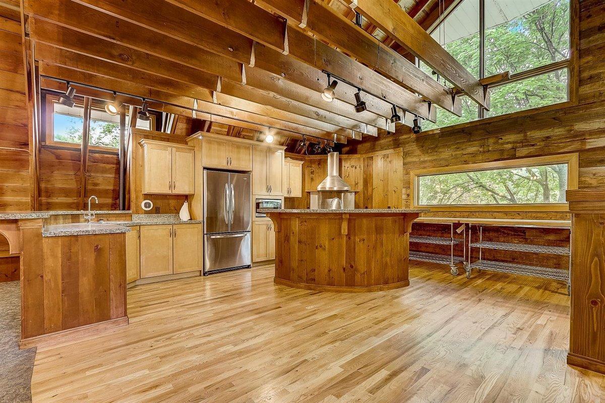 8932 Neill Lake Road, Unit 114 Eden Prairie, MN 55347 - Photo 27 of 49 Gallery Image 27