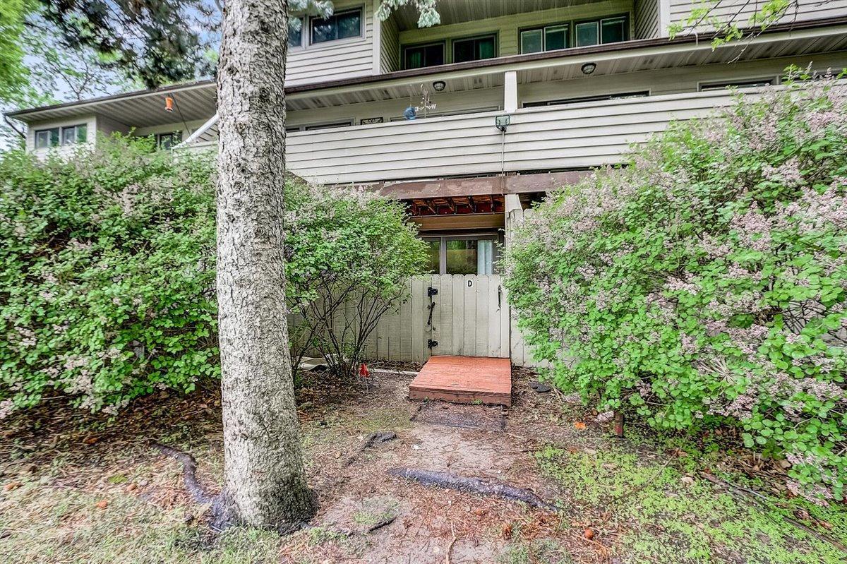 8932 Neill Lake Road, Unit 114 Eden Prairie, MN 55347 - Photo 31 of 49 Gallery Image 31