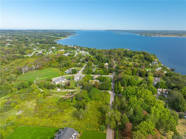 $1,325,000 | 0 Indian Avenue, Portsmouth, RI 02871